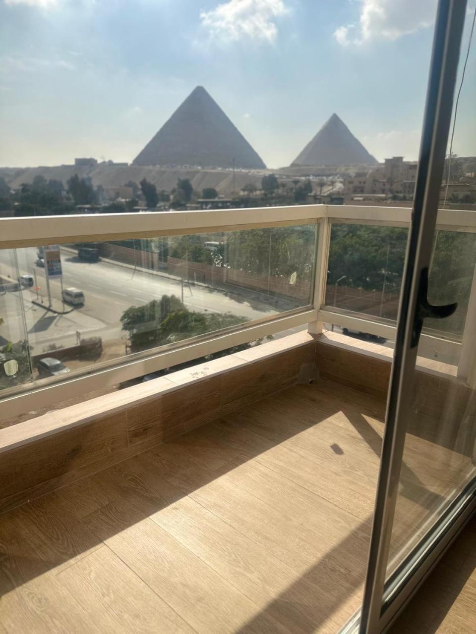Doudou Pyramids View Hotel Kafret el-Gabal Extérieur photo